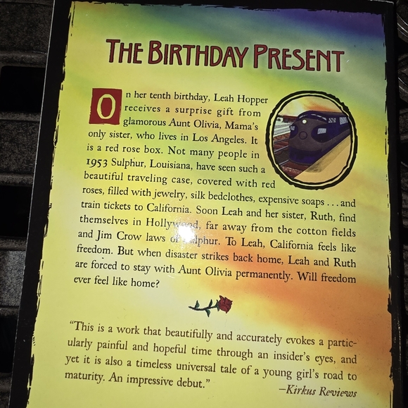 Book: The Red Rose Box by Brenda Woods - Picture 3 of 4